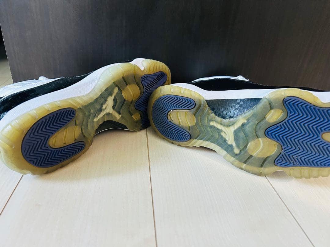 Jordan 11 ホワイト/ブラック バスケットシューズ