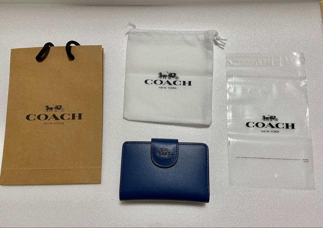 【新品未使用】COACH コーチ 二つ折り財布 ブルー　CR791