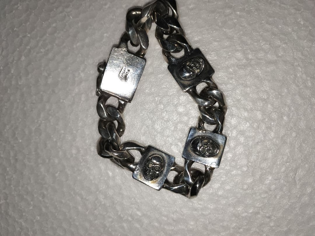 ベルサーニ　ヴェルサーニ　Versani 　スカル　シルバーブレスレット　ドクロ