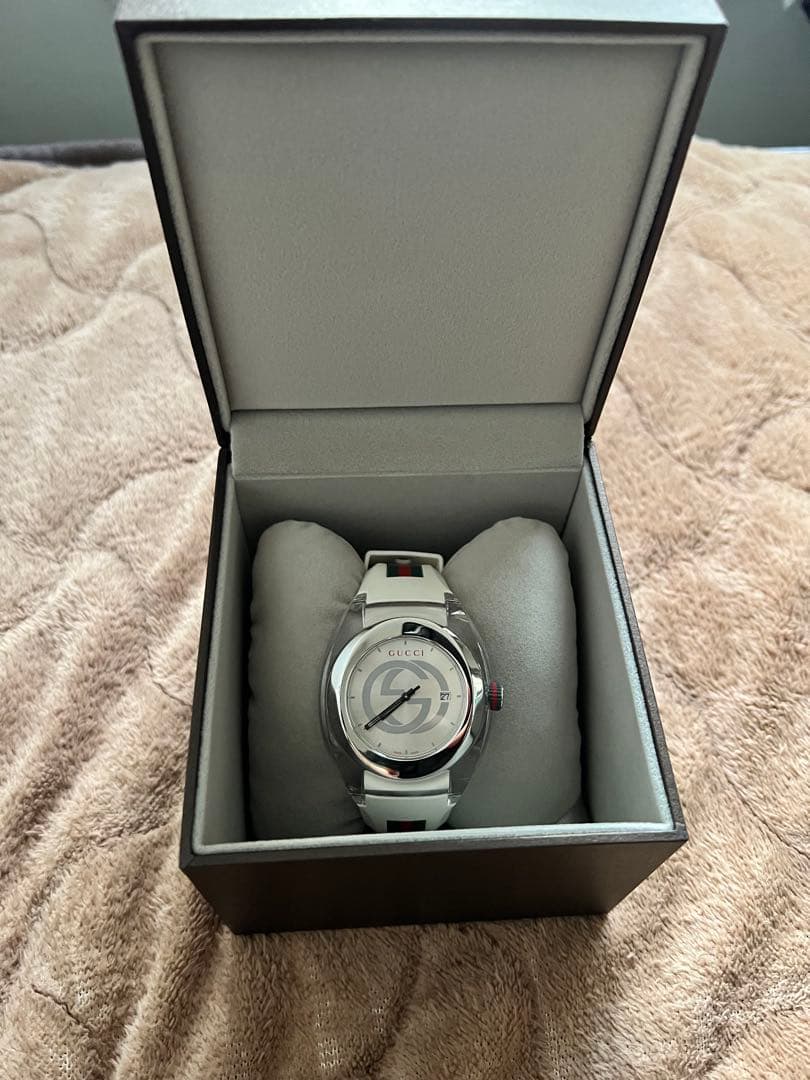GUCCI ホワイト 時計