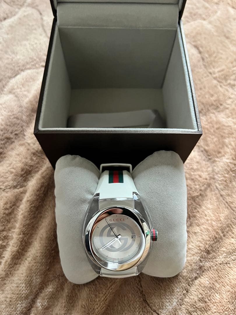 GUCCI ホワイト 時計