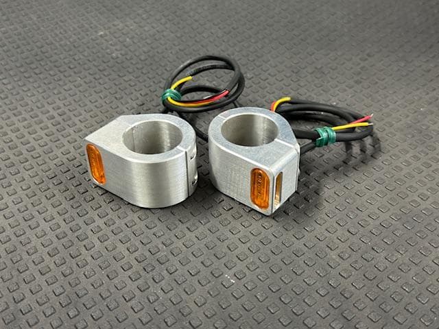 ruckus /ZOOMER フロントフォークウインカー