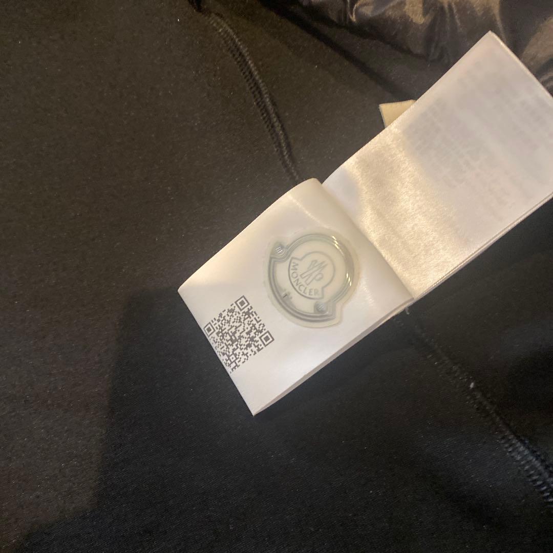 美品！！モンクレールダウンジャケット