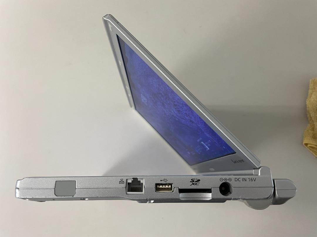 電気屋でパソコン初心者の方：Dual Boot PC CF-SX2