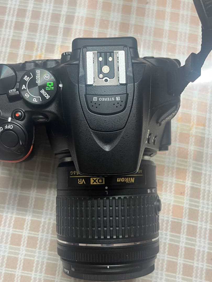 Nikon D5600 デジタル一眼レフカメラ 18-55mmレンズ付き