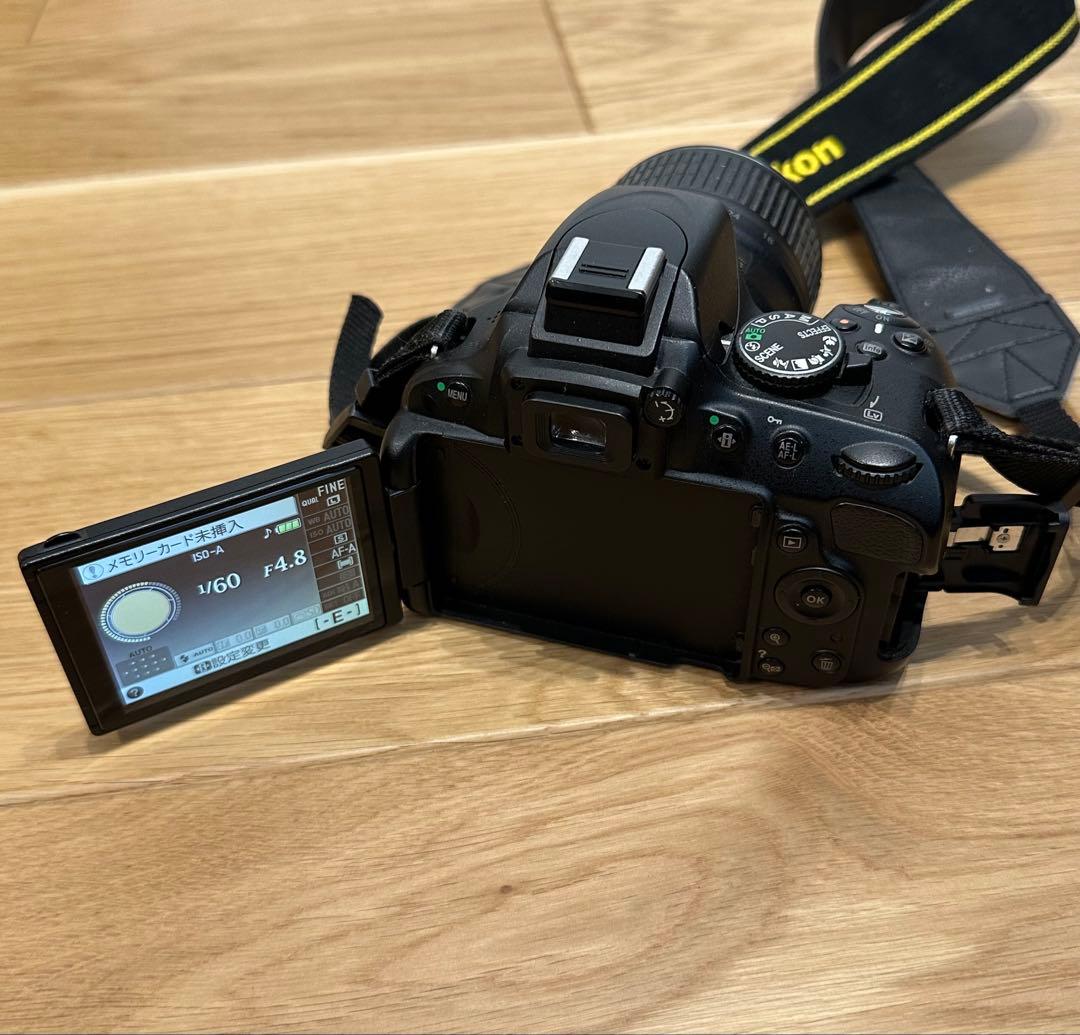 Nikon D5100 カメラ