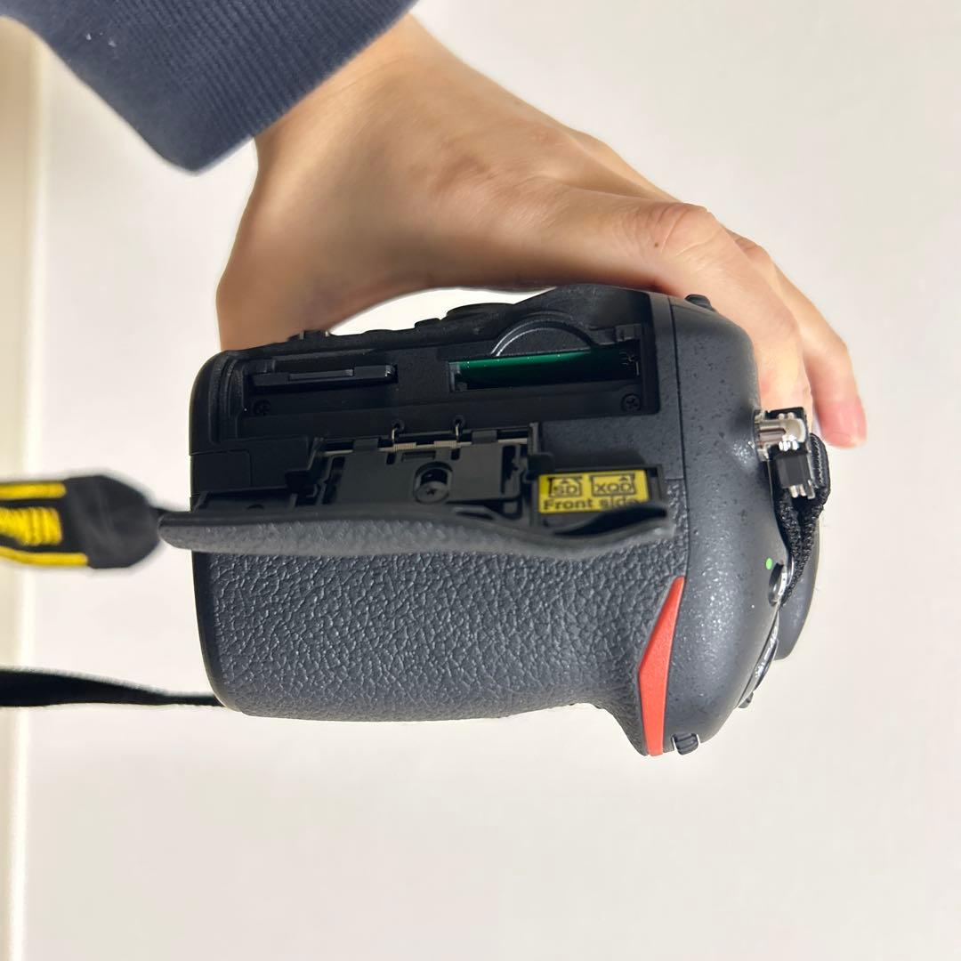 【中古】【美品】SONY D500 ショット数2,200