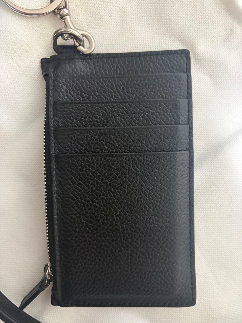 バレンシアガ キャッシュ ネックストラップ付きカードケース