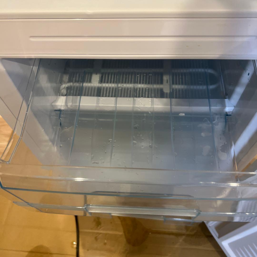 アイリスオーヤマ　162リットル　冷蔵庫 4段棚 透明引き出し