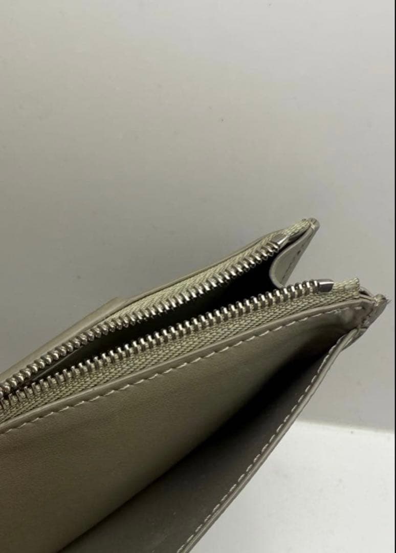 LOUIS VUITTONホルダー美品フラグメントケース最安値！