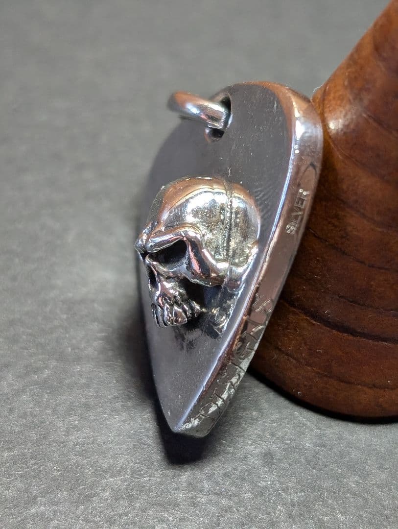 THIRTEEN DESIGNS　サーティーンデザインズ　ピック　ペンダント