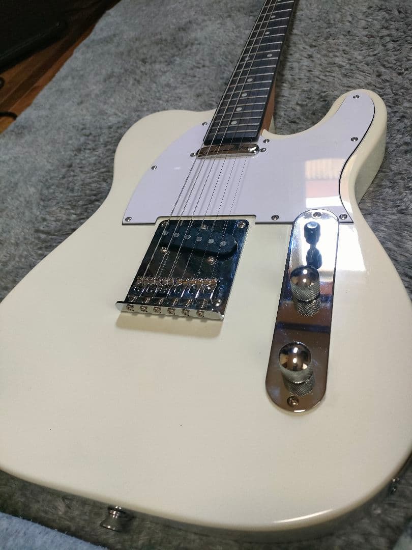 PlayTech テレキャスタータイプ エレキギター　白　本体のみ　USED