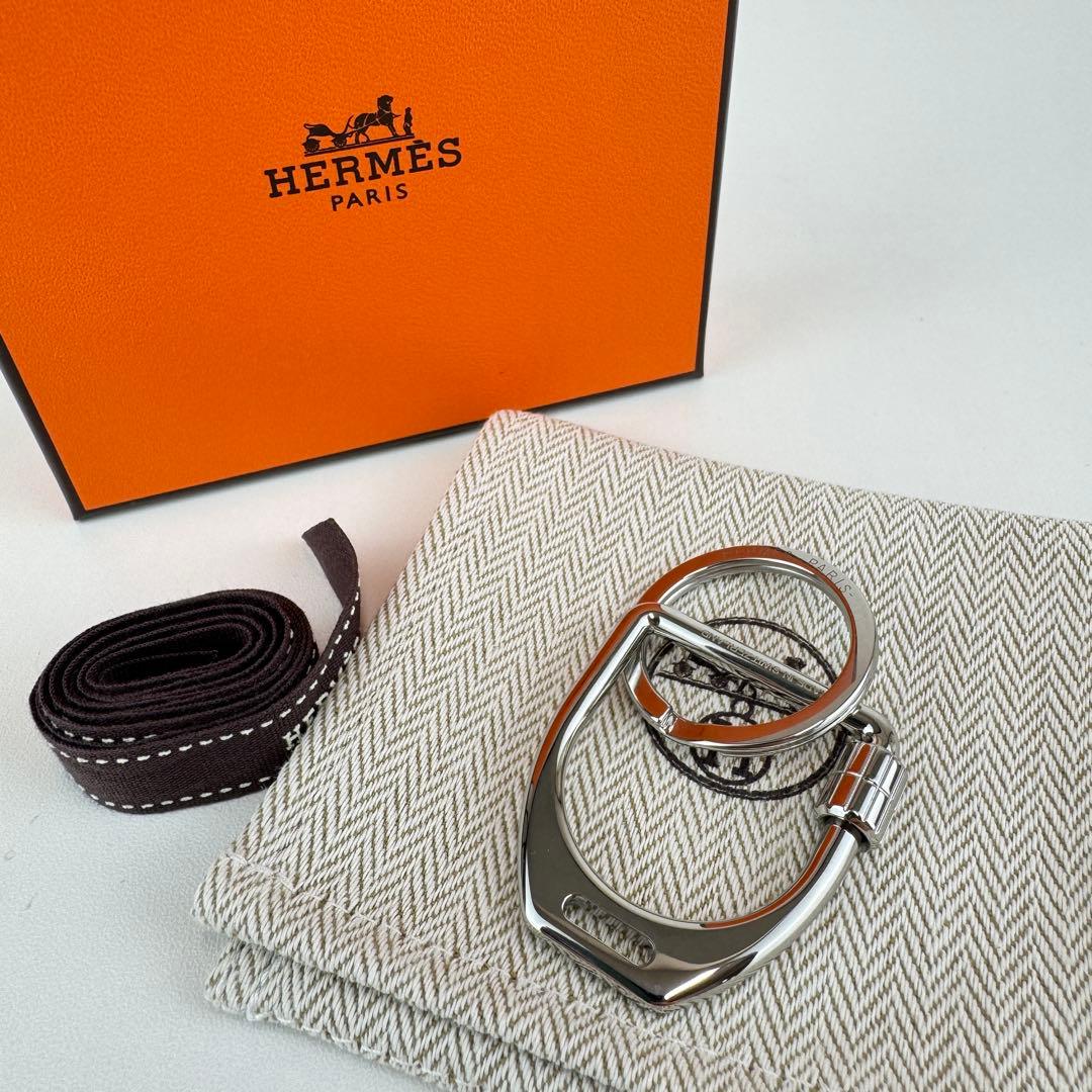 新品未使用　HERMES エルメス　キーホルダー　エトリエ　シルバー　キーリング