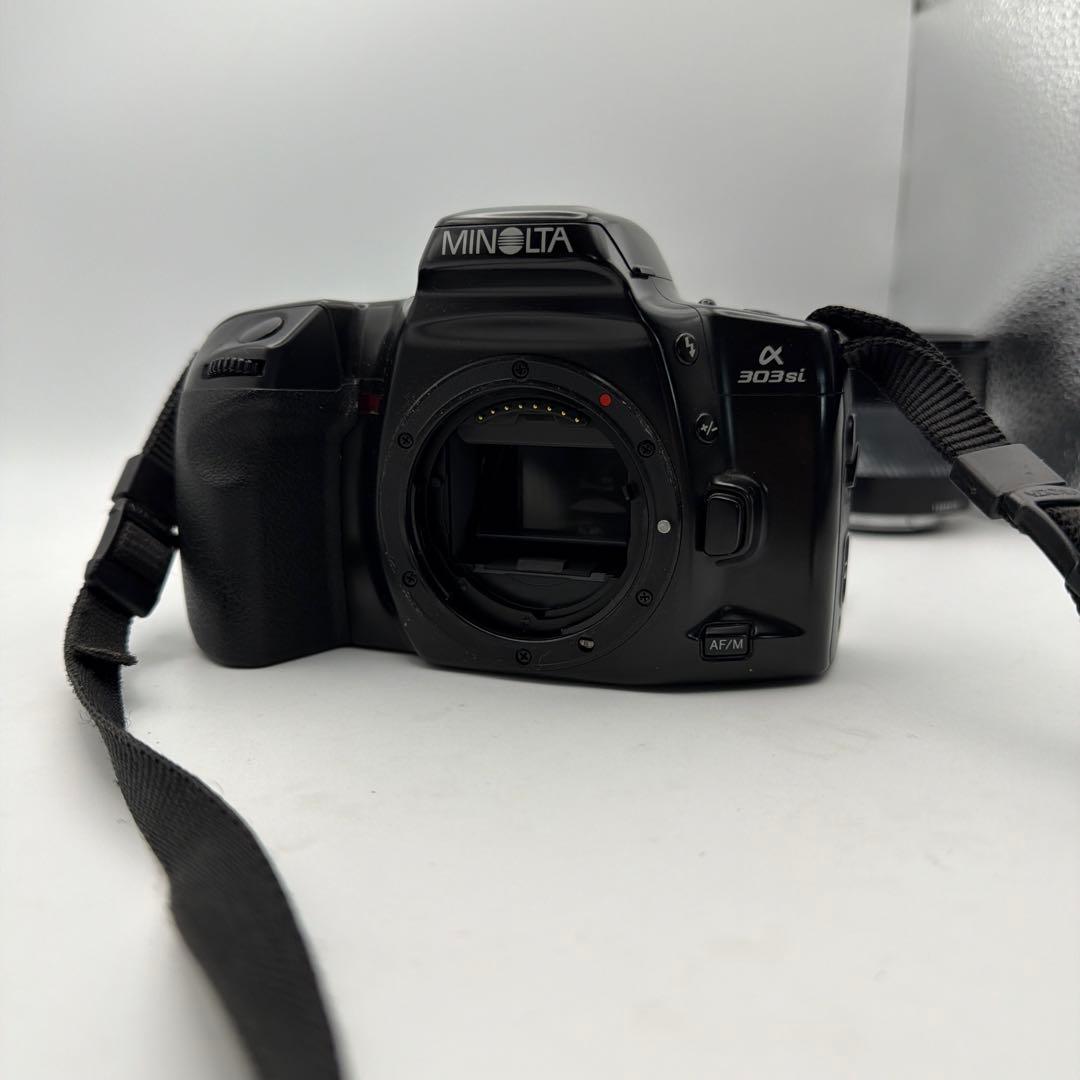 MINOLTA α303si + AF MACRO 50mm F2.8