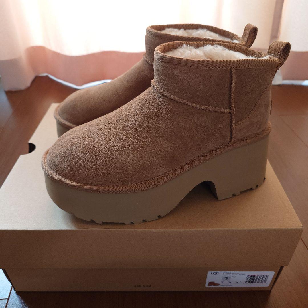 靴 UGG W CLASSIC ULTRA MINI NEW HEIGHTS 7