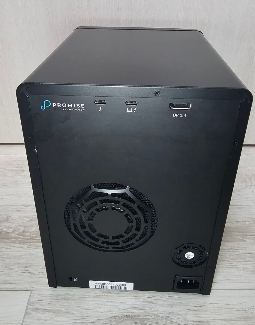 PROMISE Pegasus32 R6 SATA,SAS対応業務用HDDケース