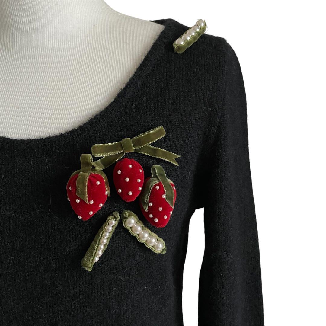 モスキーノ アルパカ混 ニットセーター イチゴモチーフ 立体装飾 ブラック M