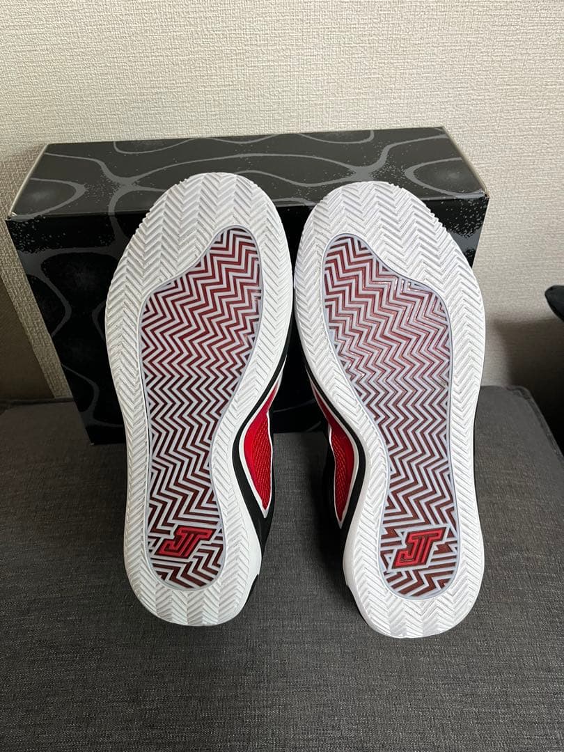 【最終値下げ】テイタム4 Jordan バスケットボールシューズ ブラックレッド