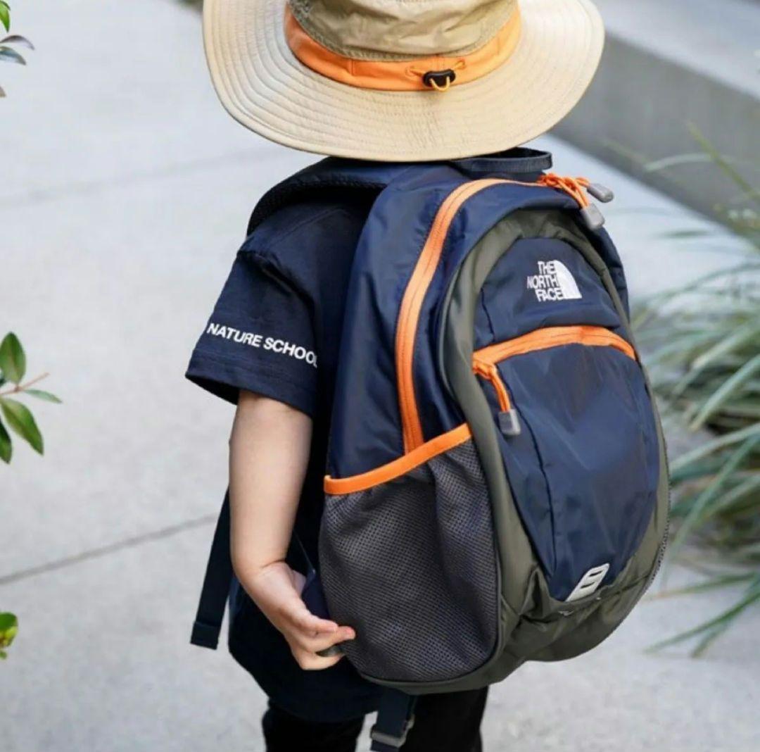 15 L ノースフェイス　キッズ リュック　スモールデイ　安全　ホイッスル