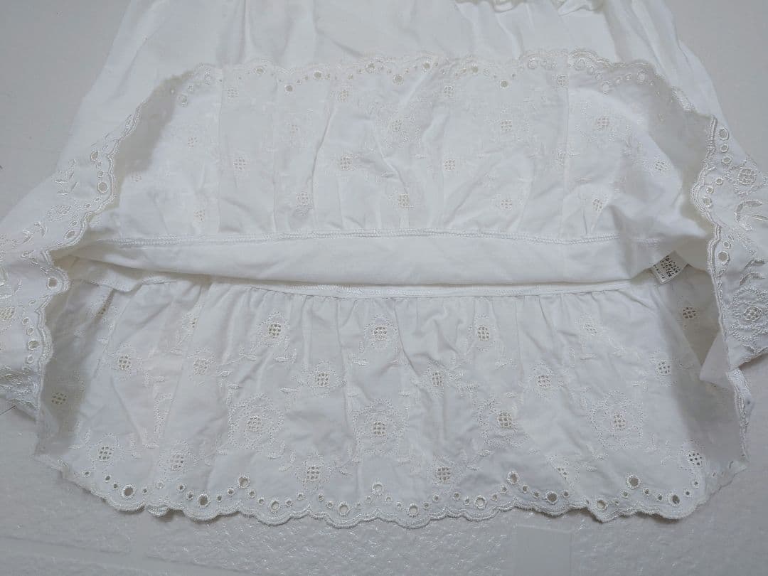 ホワイト レース付き キャミソール