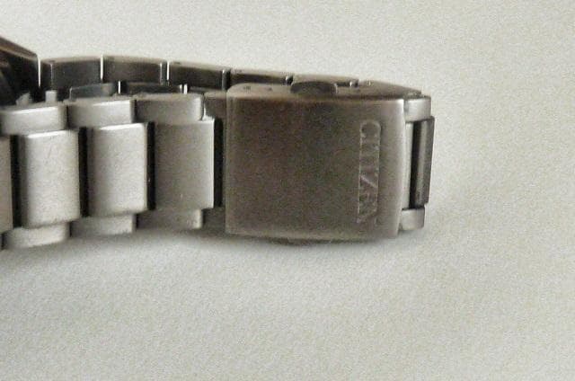 美品 CITIZEN アテッサ 電波ソーラー腕時計