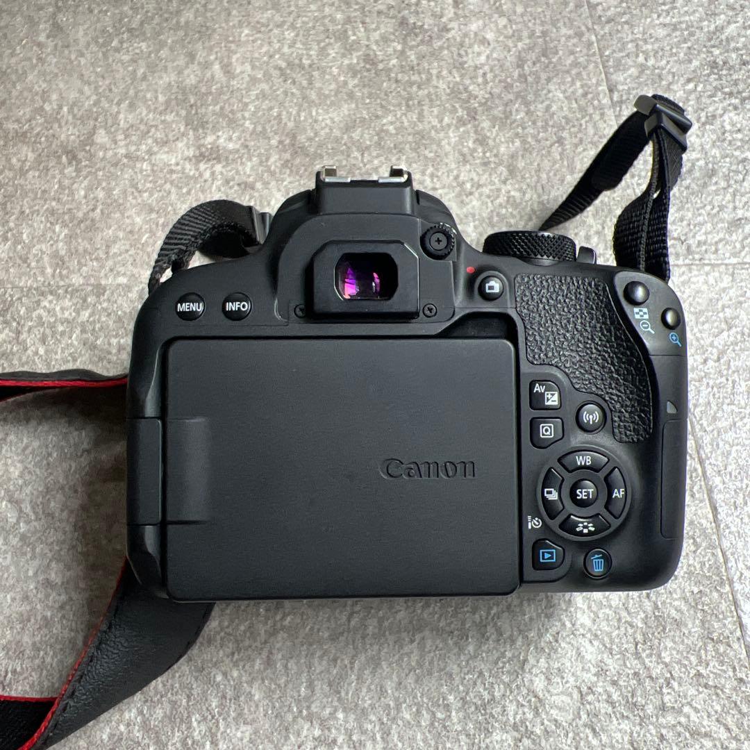 Canon EOS kiss X9i ダブルレンズ 単焦点レンズ