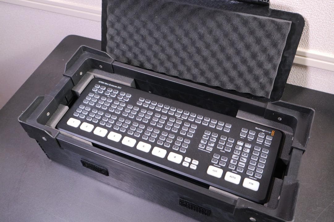ATEM Mini Extreme ISO ケース付き ビデオスイッチャー