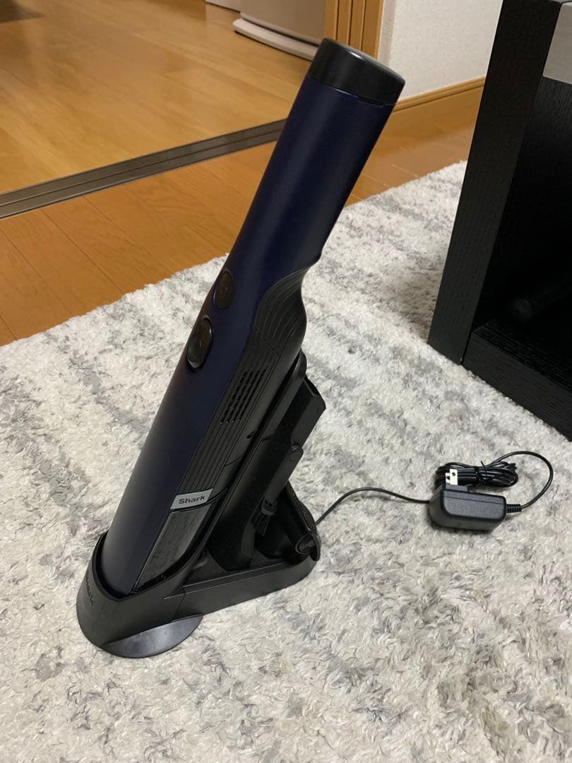 SHARK シャーク EVOPOWER WV210J 充電式ハンディクリーナー