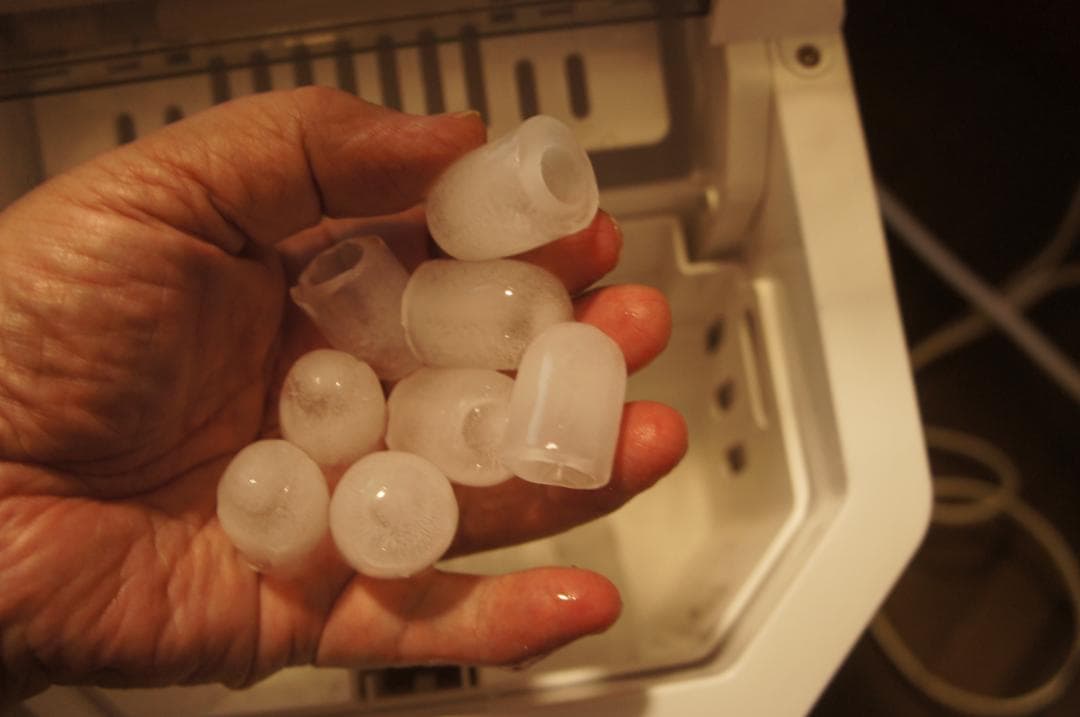 製氷機【ハンドル付き氷バスケット 高速製氷 自動洗浄機能 省エネ】最短6分