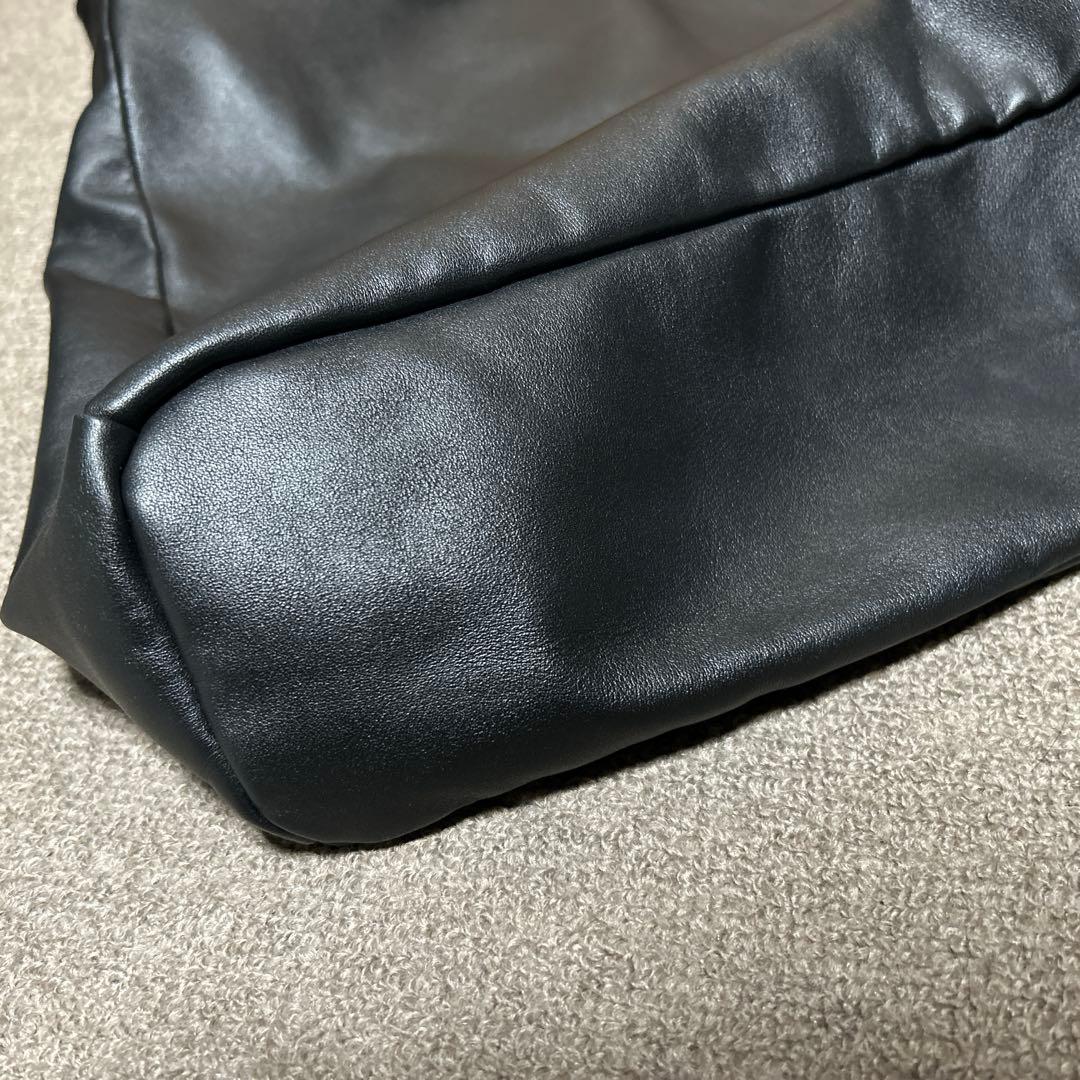 MAISON SPECIAL メゾンスペシャル レザーショルダーバッグ