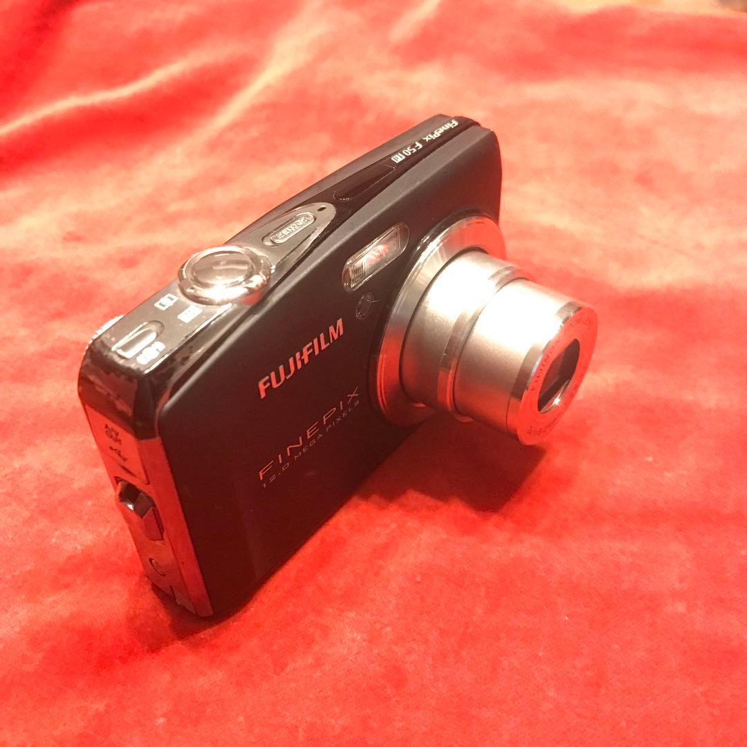 【美品】動作品　FUJIFILM FinePix F50fd ブラック
