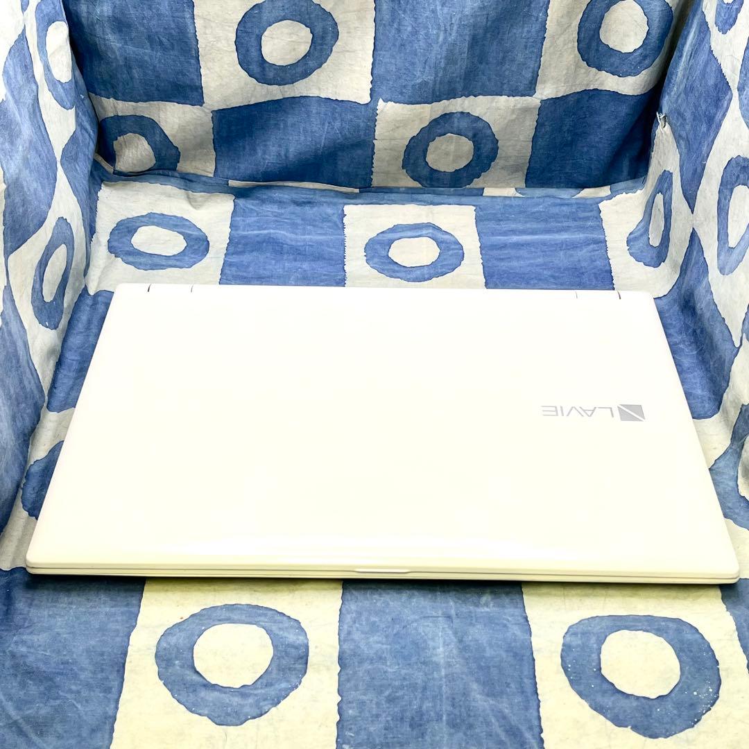 快速SSD240G☆人気白ノートパソコン♪カメラ付！第7世代☆Windows11