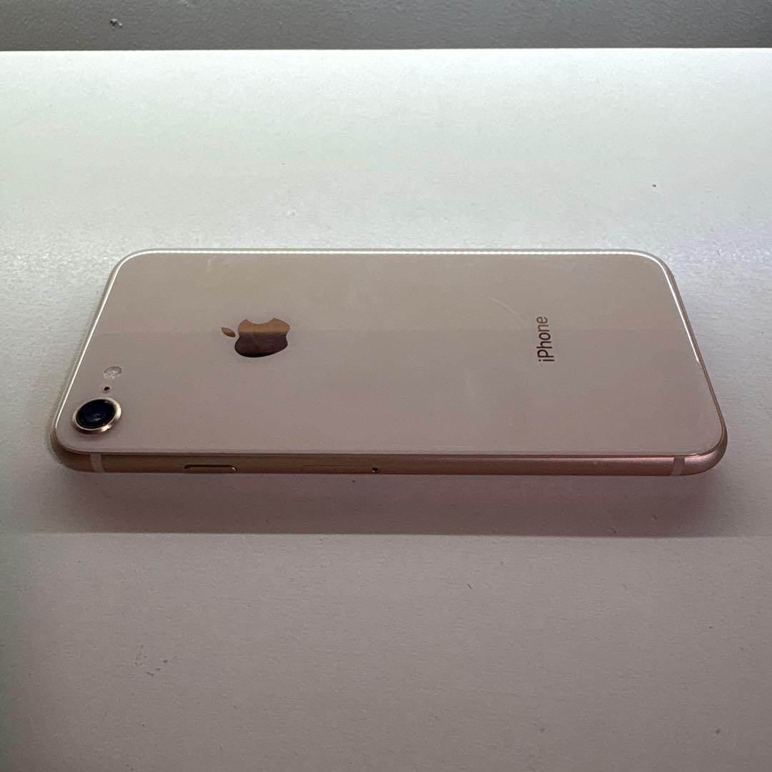 iPhone 8/ゴールド/64GB/SIMフリー/MQ7A2J/A