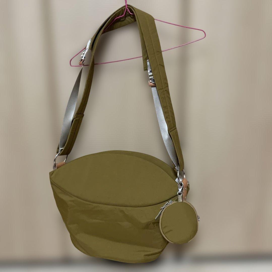 ノルン　抱っこバッグ