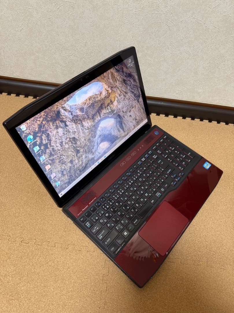 富士通 ノートPC タッチパネル＆Office搭載