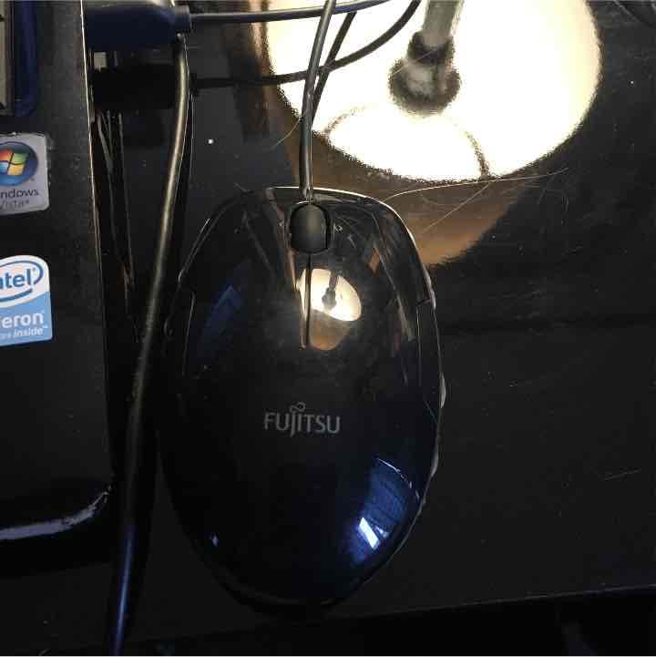 【値下げ！】ノートパソコン FMV-BIBLO NF/C40