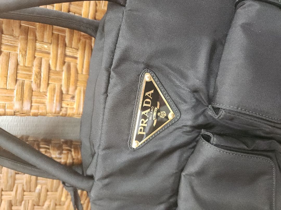 PRADA ブラック ナイロントートバッグ