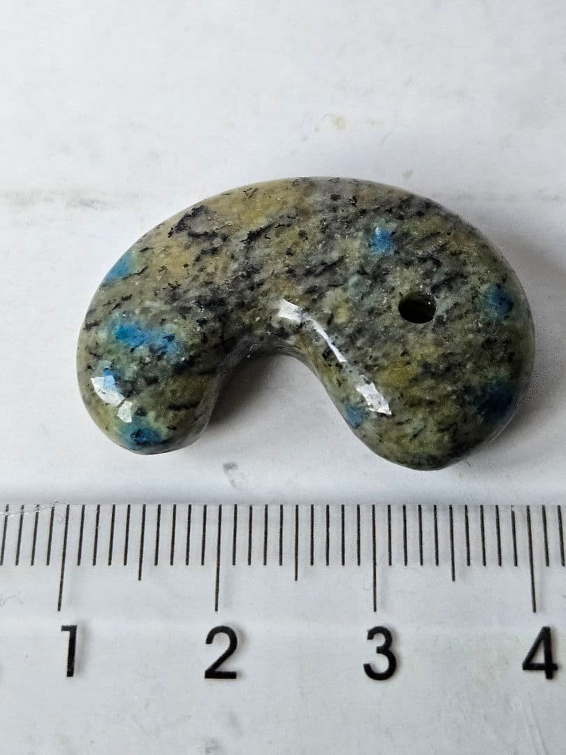 世界2高峰　K2 ブルー勾玉