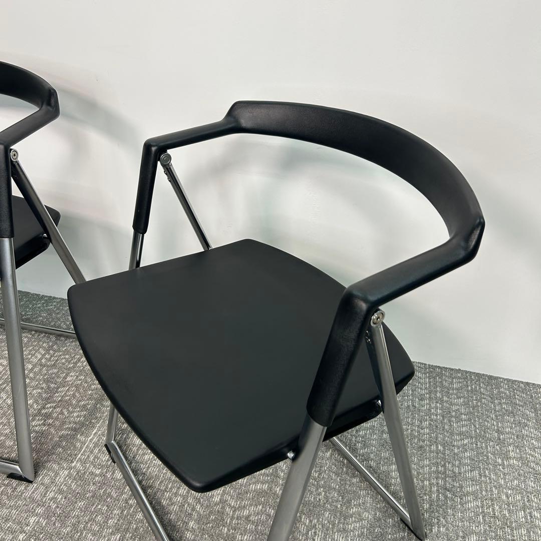 めろう【3脚セット】Cassina Ixc. BRONX 1010