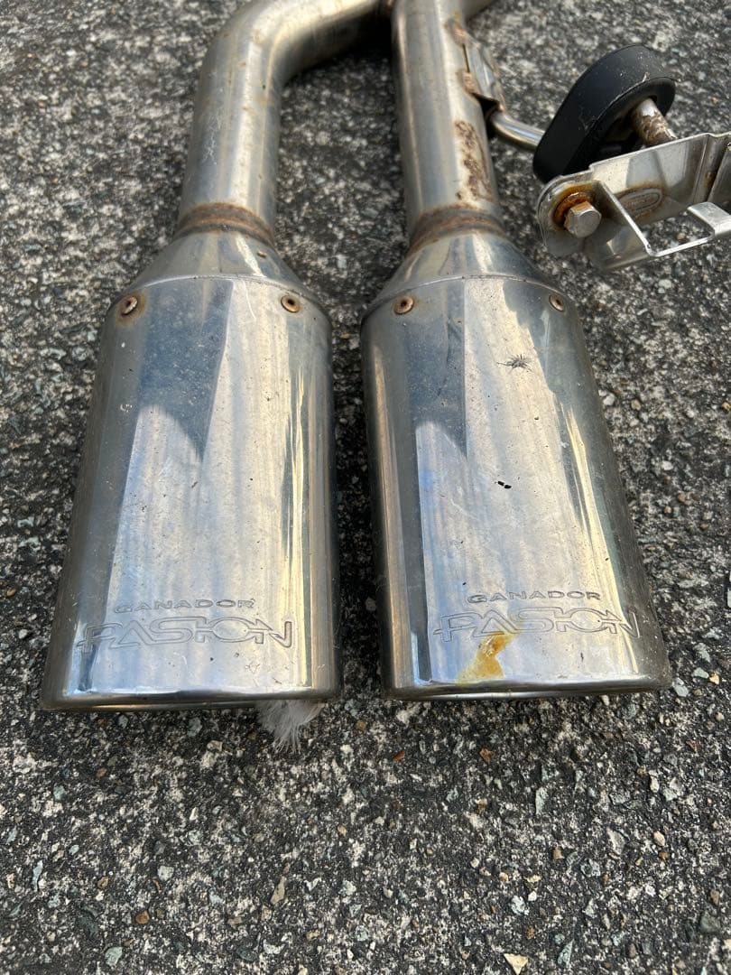 早いもの勝ち　アクア　NHP10 GANADOR マフラー