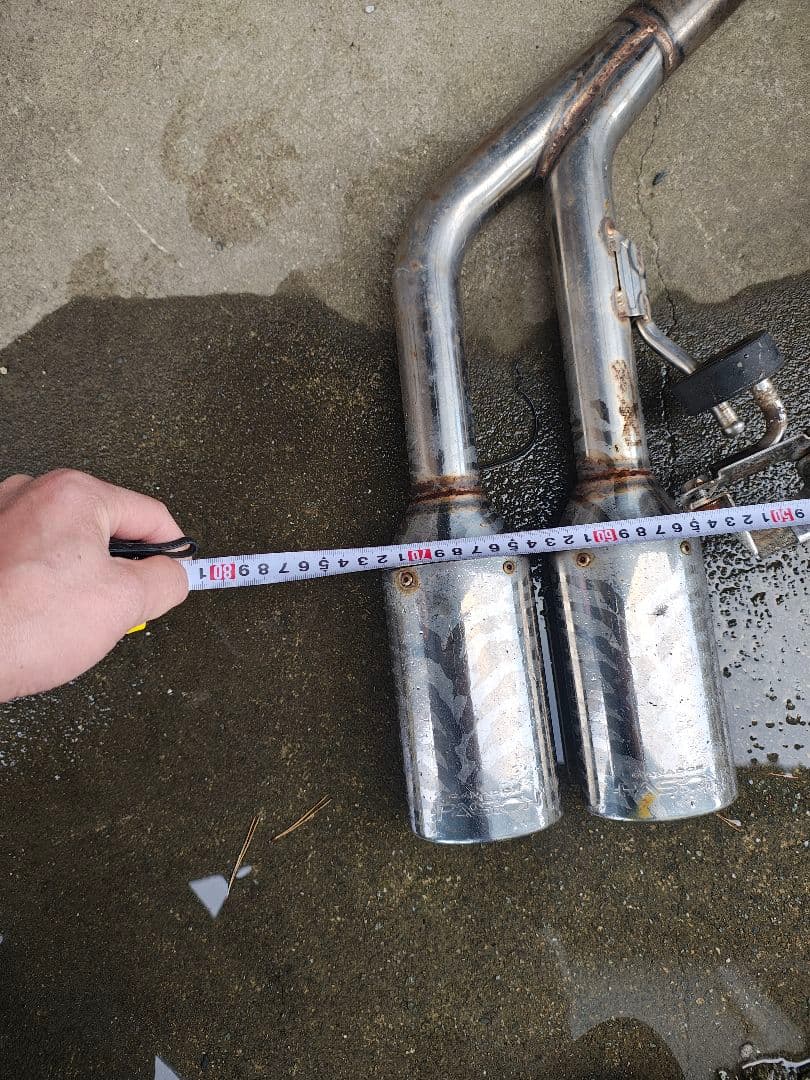 早いもの勝ち　アクア　NHP10 GANADOR マフラー