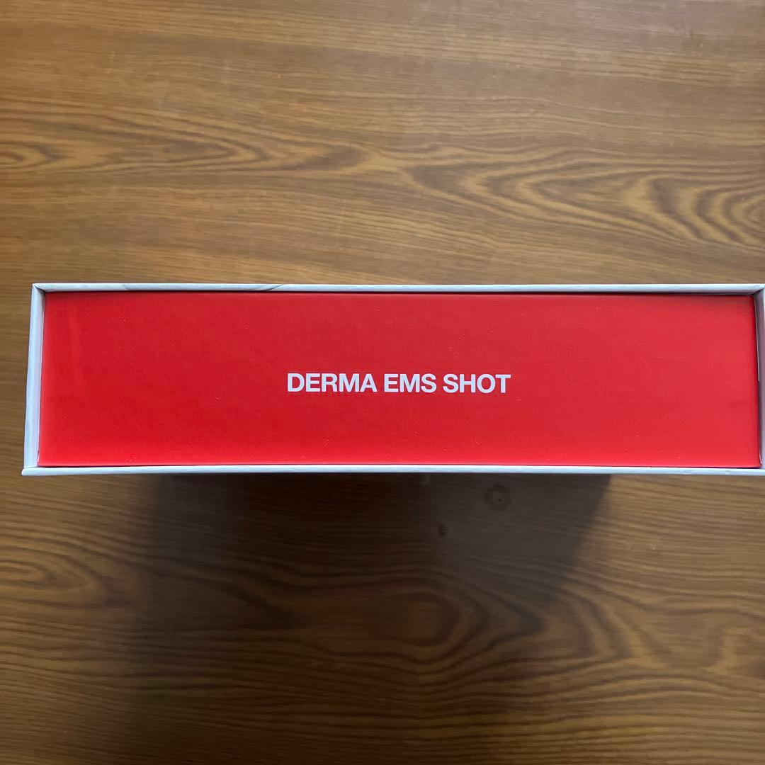 MEDICUBE AGE-R DERMA EMS SHOT 美顔器