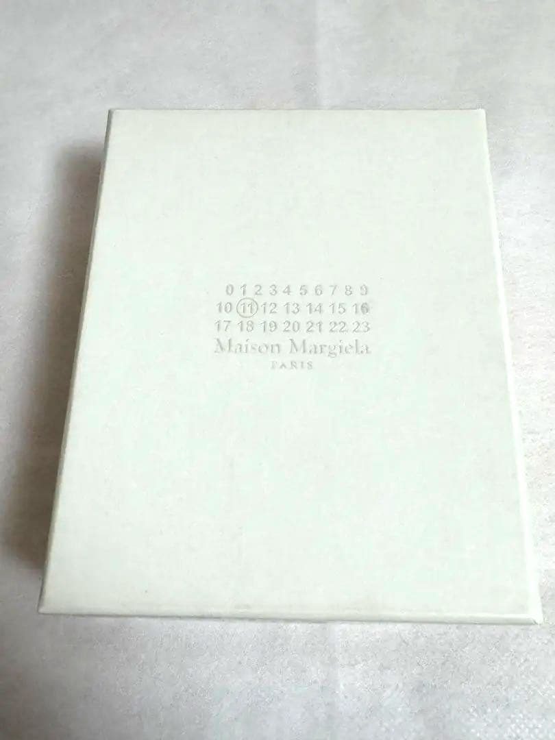 美品　メゾンマルジェラ　ケース　ウォレット　財布　小銭入れ　カードケース