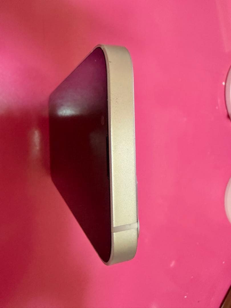 Apple iPhone 13 128GB ピンク　電源入らないです！