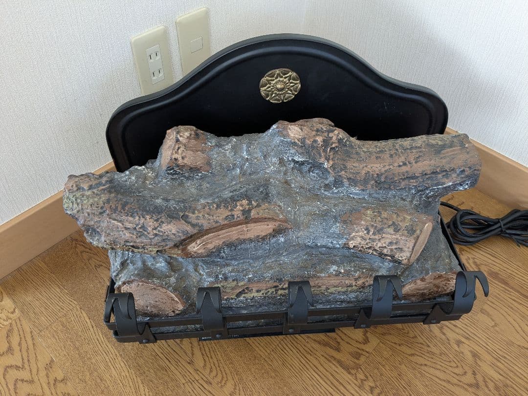 再再お値下げ❗️薪型暖炉電気ヒーター ライト付き