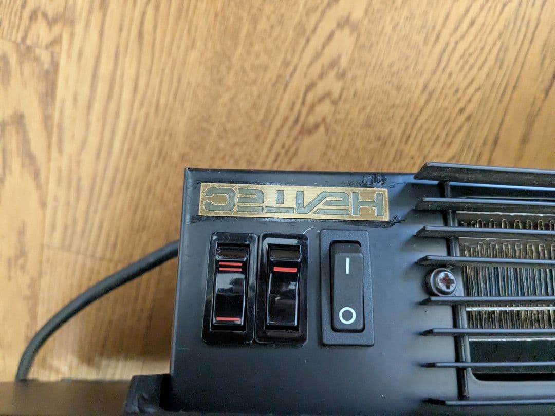 再再お値下げ❗️薪型暖炉電気ヒーター ライト付き