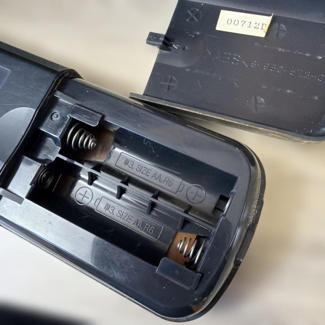 SONY トリニトロン　テレビ　KV-14MF1 2000年製　リモコン付きです