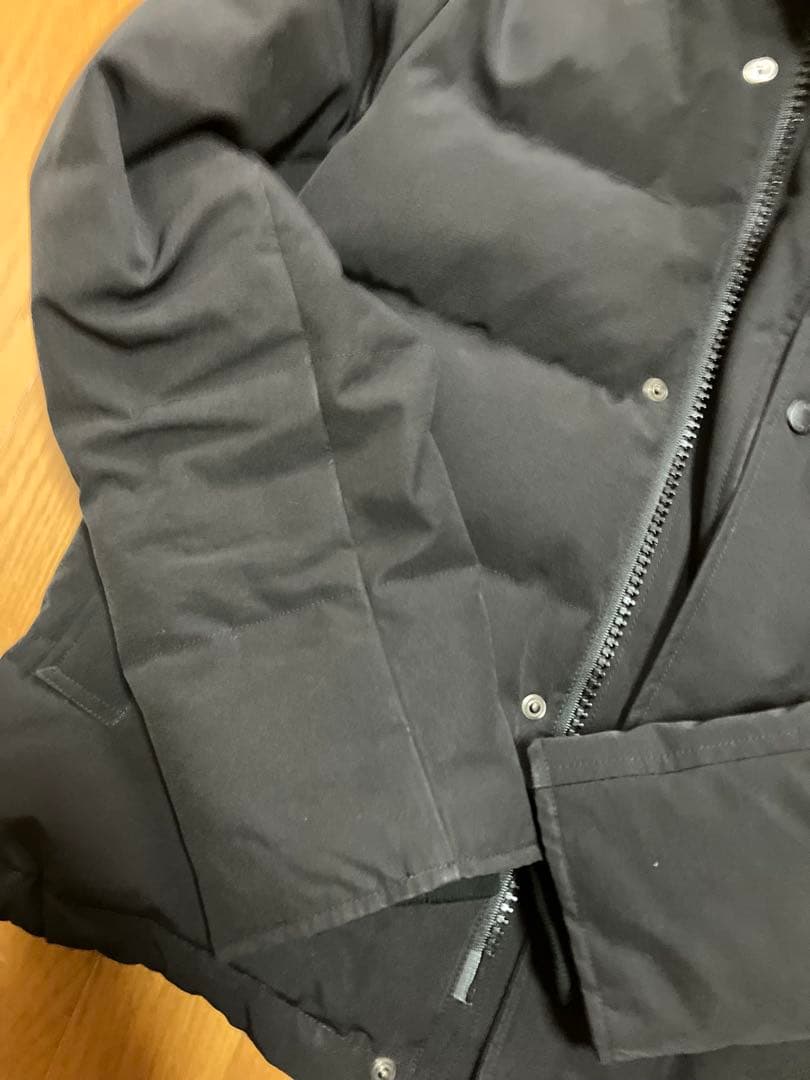 DANTON ファー付き黒ダウンジャケット