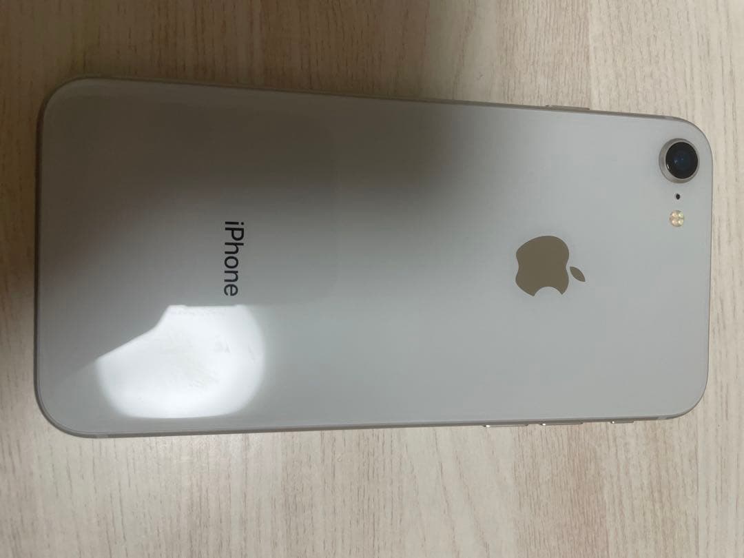 iPhone8本体 シルバー 最大容量86%
