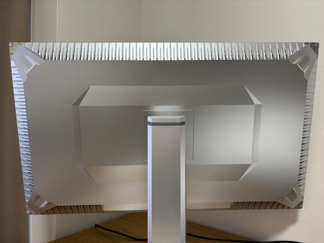 Innocn 32インチ　4Kディスプレイ